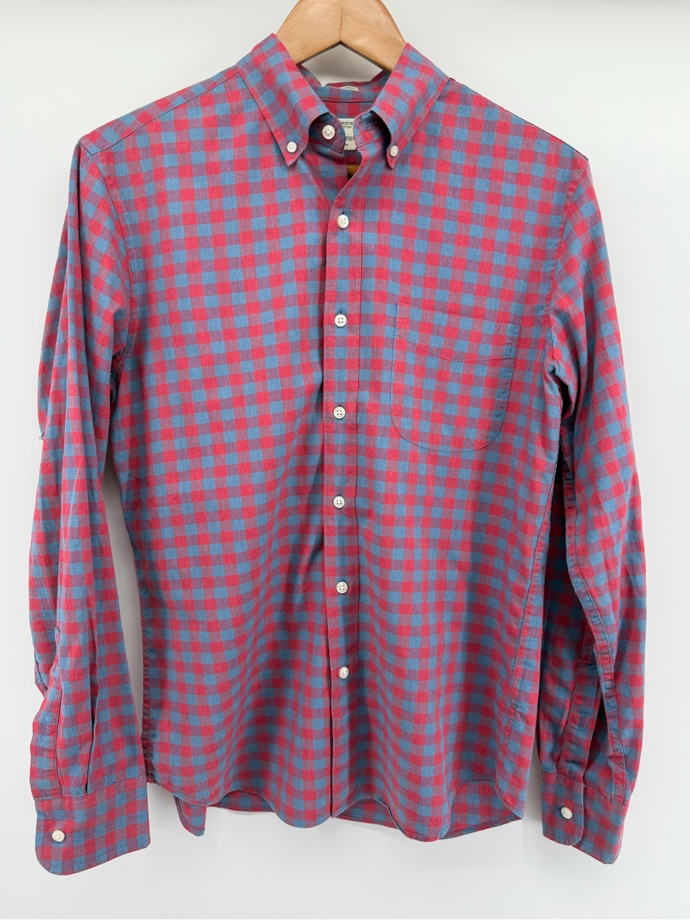 J.Crew Secret Wash Gingham Button Down Shirt Men's Small Slim Untucked Red Blue
